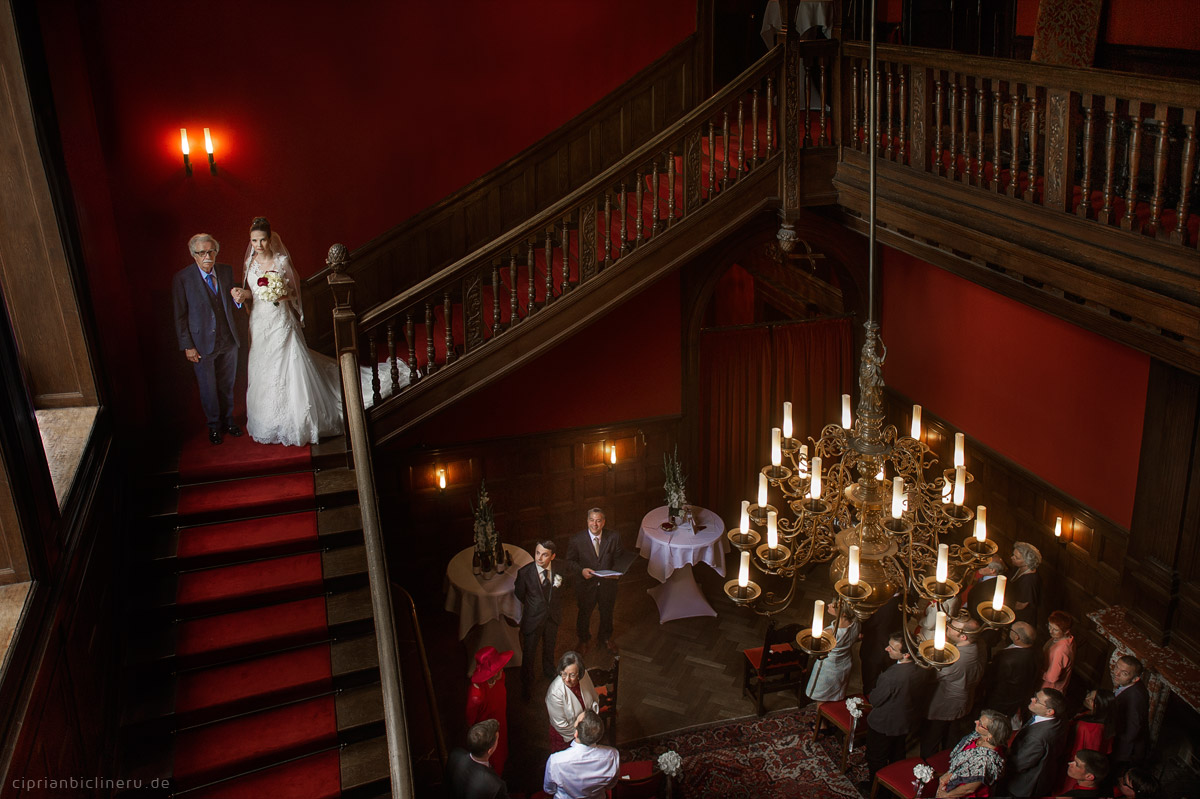 Elegant and intimate wedding ceremony in Villa Bonn, Frankfurt am Main