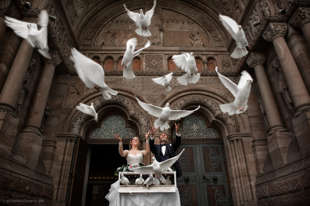 Fantastische Zirkus Hochzeit in Villa Bonn in Frankfurt