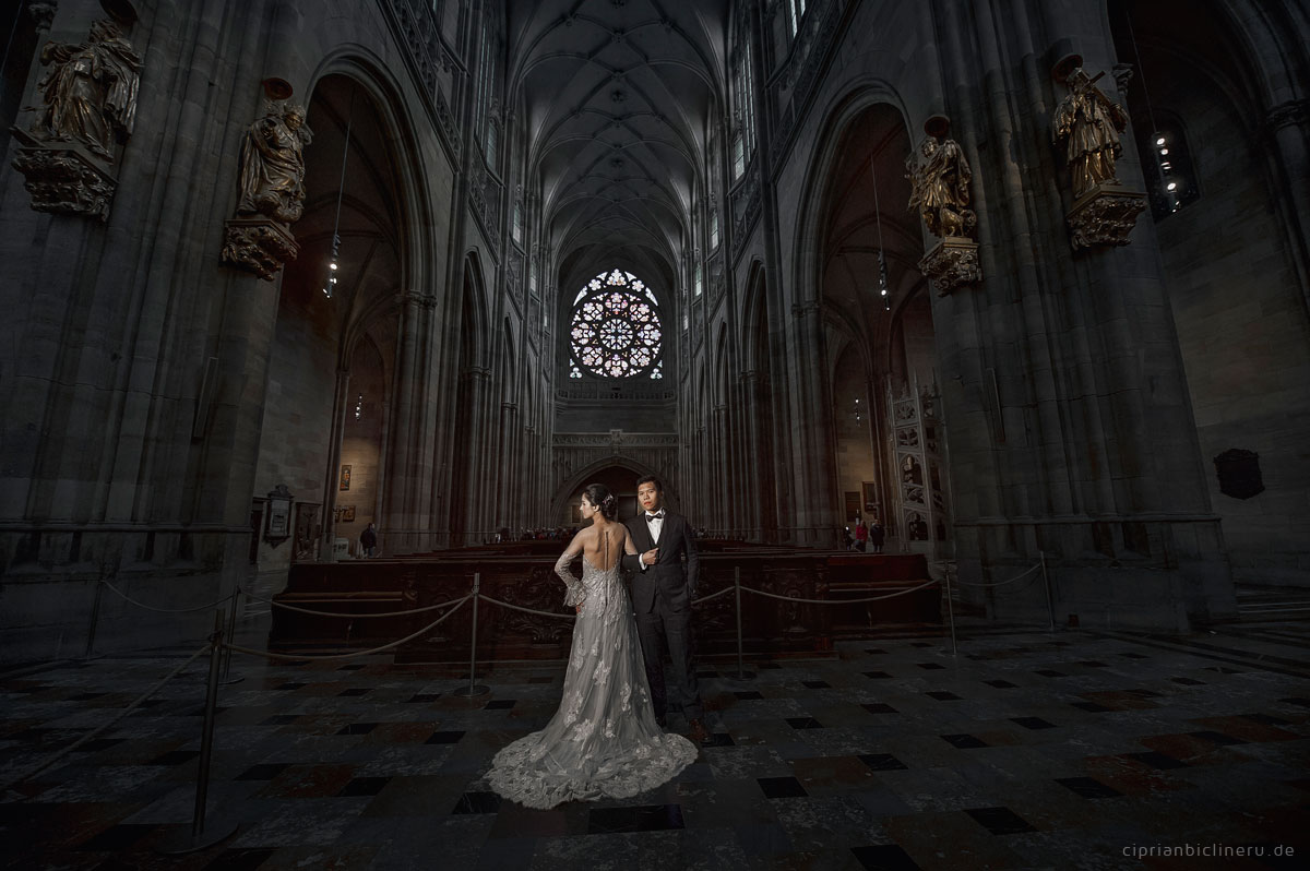 Pre wedding in Prague in a rainy November day